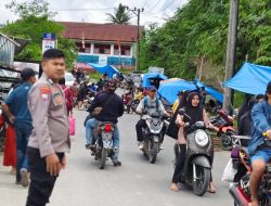 Personil Polsek Mambi Polres Mamasa Amankan Aktivitas Pasar untuk Jaga Ketertiban dan Kelancaran