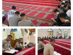 Tingkatkan Iman dan Taqwa di Bulan Ramadhan, Kapolres Majene Gelar Tadarusan Bersama Jamaah Masjid Nurul Ikhlas