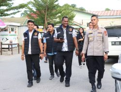 Kapolres Majene Pantau Pengamanan Jalur Sekitar Stadion Prasamya Mandar Jelang Berbuka Puasa
