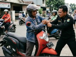 Sukriandi Oknum Kolektor FIF Sungguminasa Diduga Ambil Paksa Kunci Motor Nasabah Di Panciro